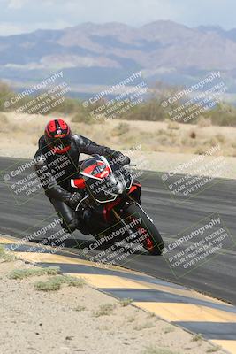 media/May-05-2025-Moto Forza (Mon) [[3c1838c5e5]]/2-B Group/Session 2 (Turn 7 Inside)/